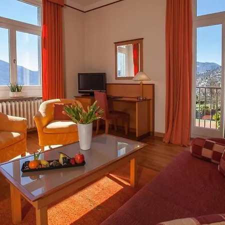 Üdülőközpont Esplanade Hotel, & Minusio