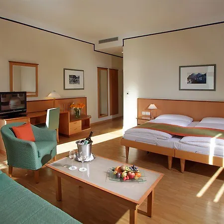 Üdülőközpont Esplanade Hotel, & 4*