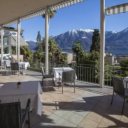 Θέρετρο Esplanade Hotel, & 4*