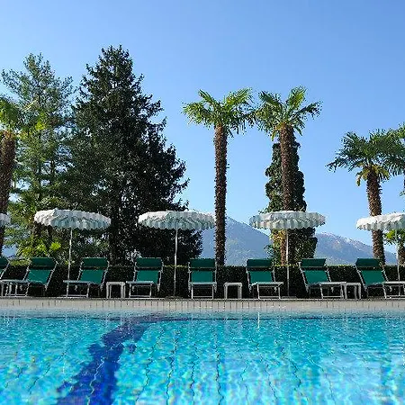 Esplanade Hotel, & Θέρετρο